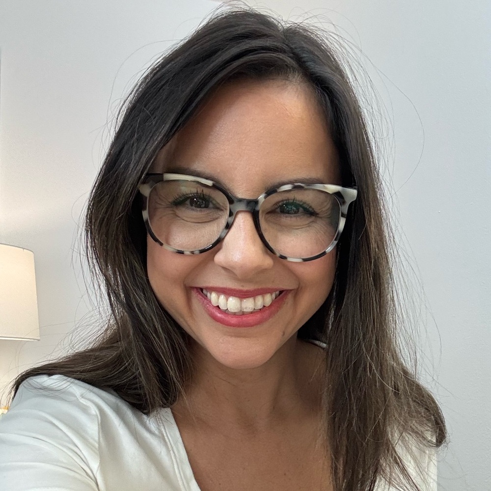 Meet your Posher, Alexandra